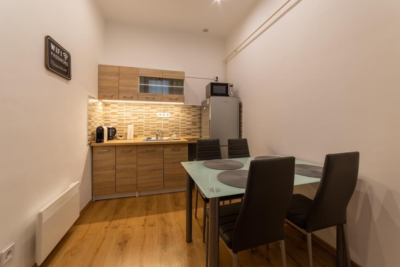 Lovely 1 Bedroom Flat With Central Location Budapest Eksteriør bilde