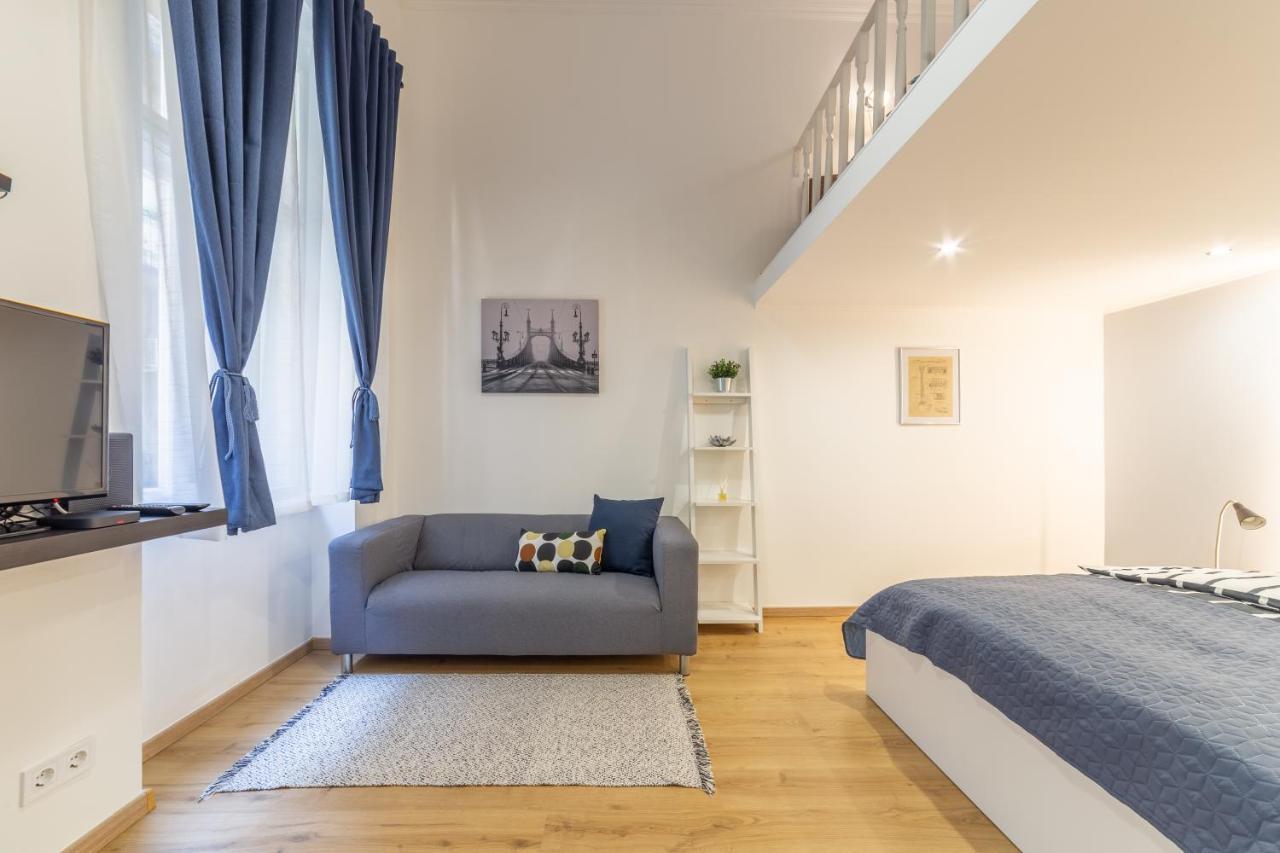 Lovely 1 Bedroom Flat With Central Location Budapest Eksteriør bilde